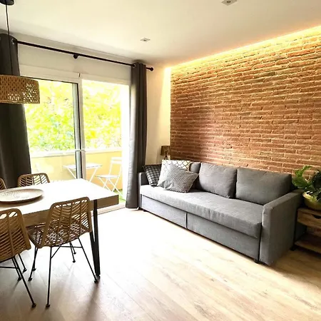 Centro Con Terraza Ngro By Prestigi *